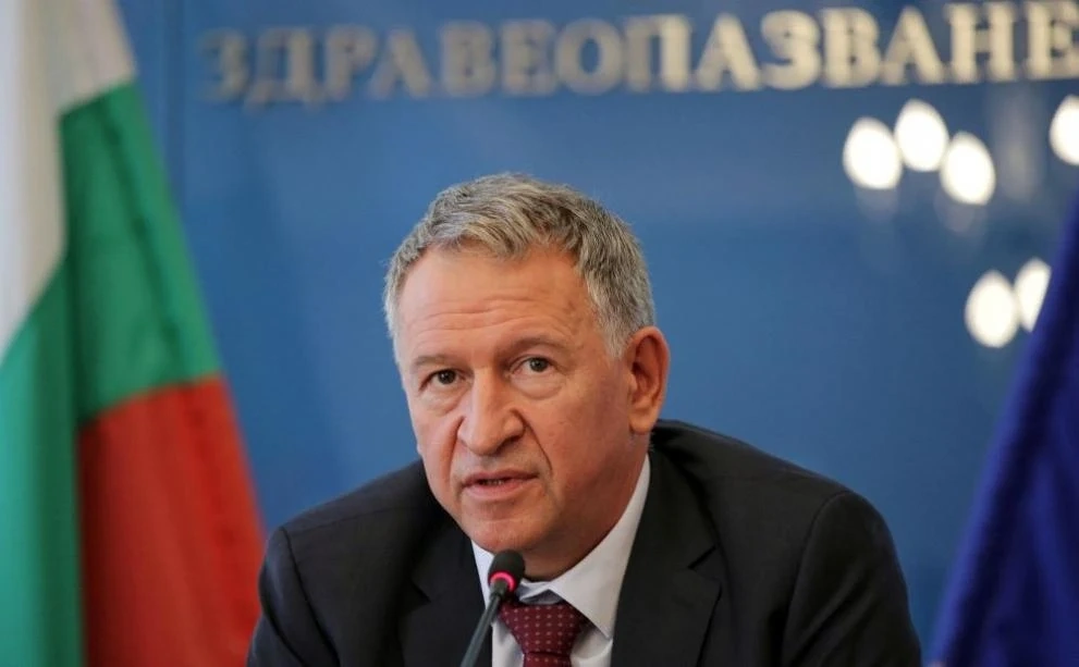 Стойчо Кацаров няма да предложи нови мерки заради Омикрон