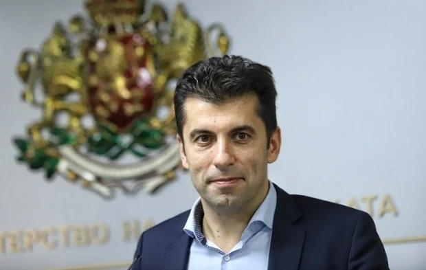 Кирил Петков: Следващата голяма COVID вълна ще е към 20 януари