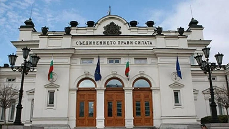 Депутатите удължиха действието на бюджет 2021 до март