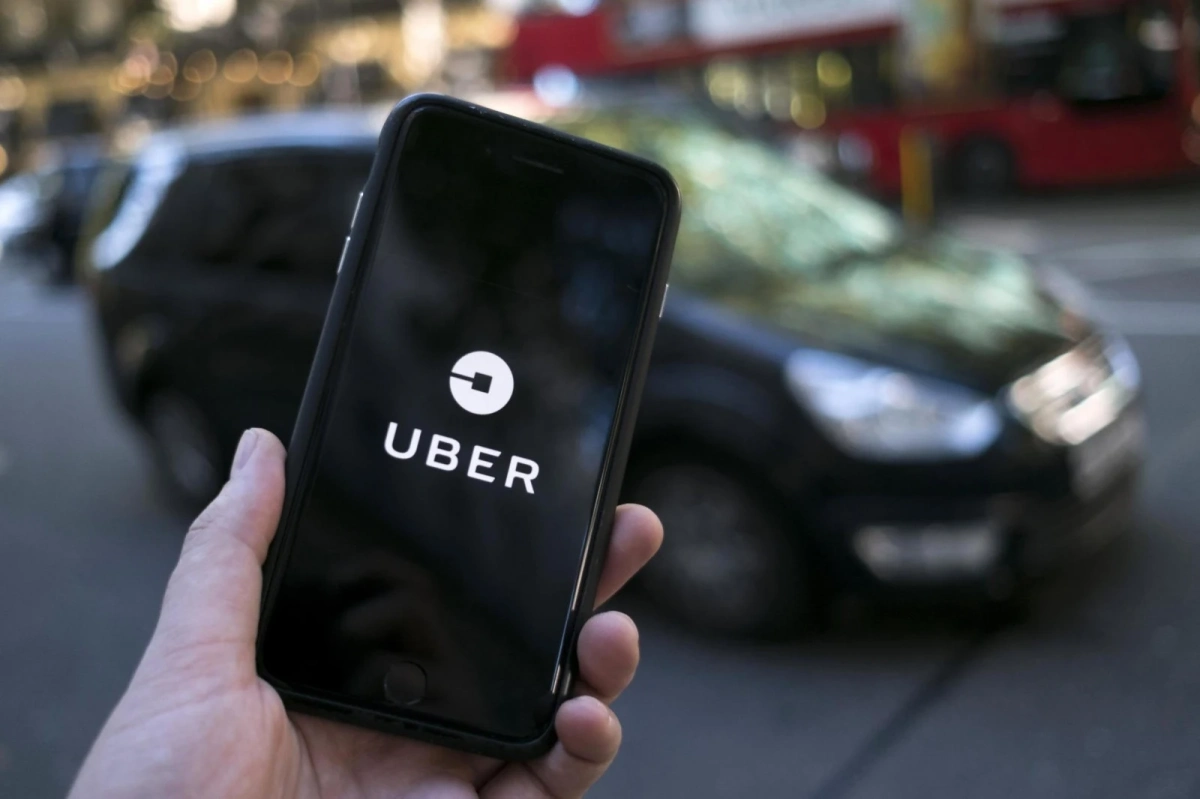 Uber предлага безплатни пътувания за бежанците от Украйна