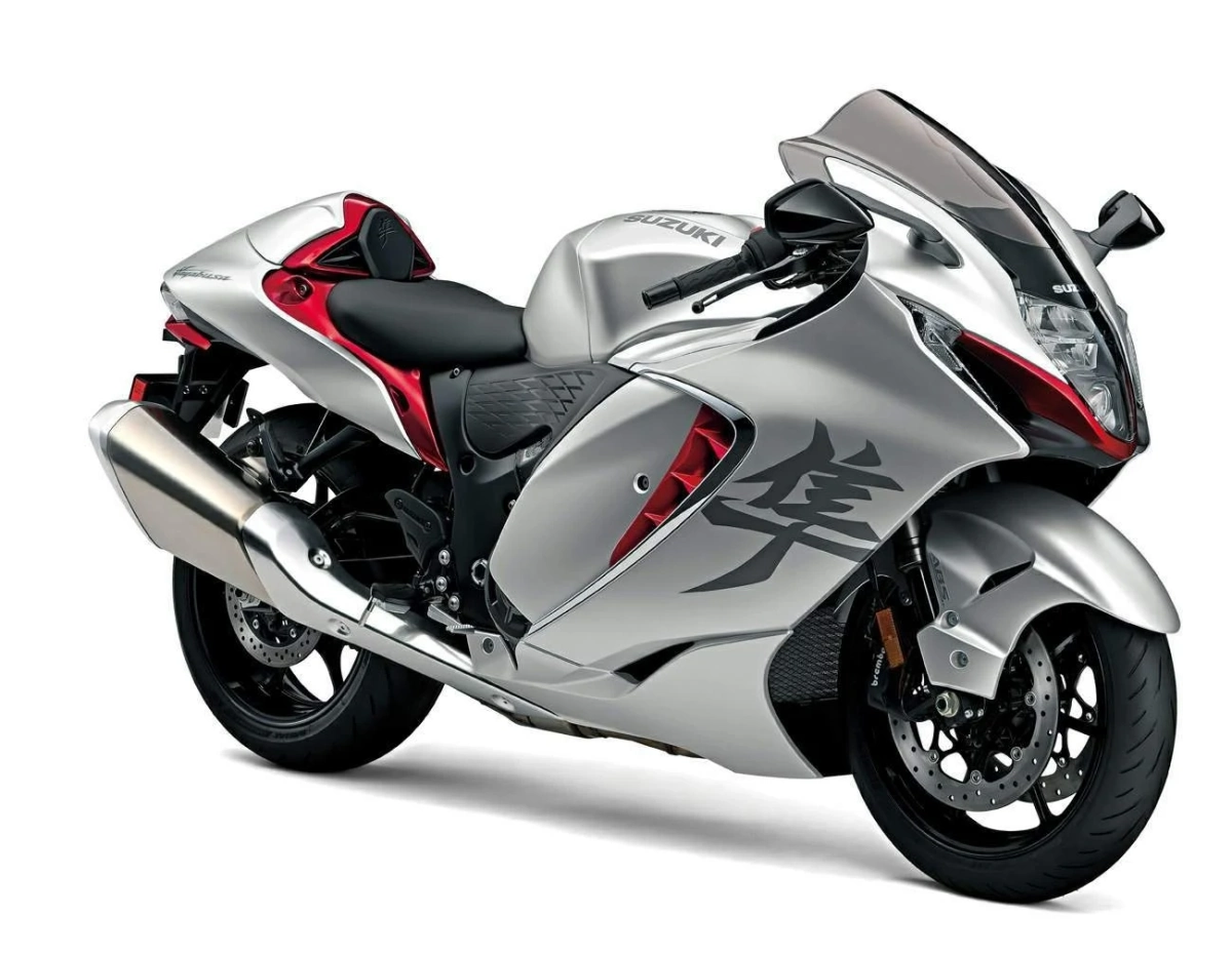 Suzuki залага на адвечър гамата и на скоростта