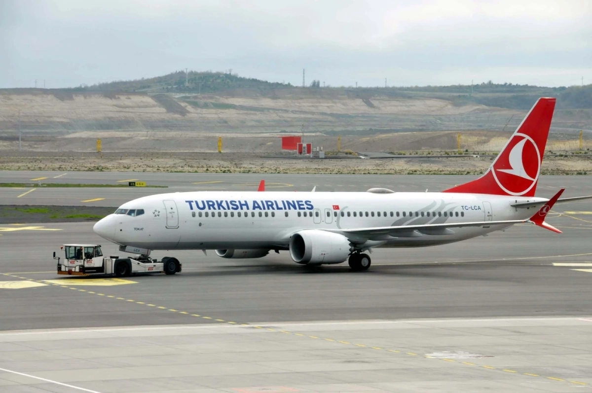 Turkish Airlines отменят 100 полета заради лошите метеорологични условия
