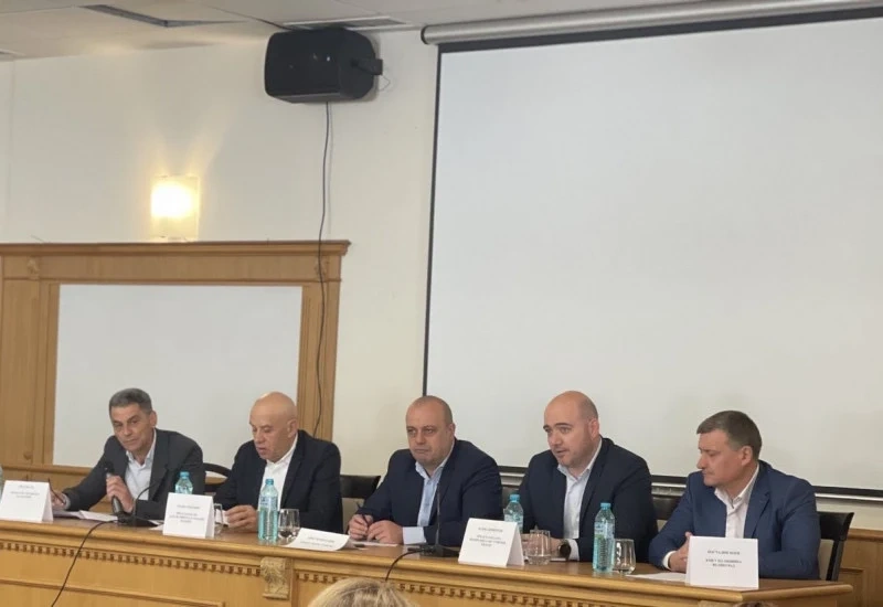 Министър Проданов ще привлича арабските туристи на СПА у нас
