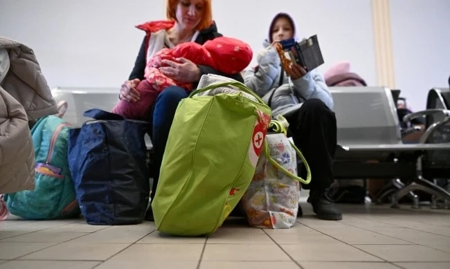 Пари ще има и за хотелиерите, настанили украинци без документ за временна закрила
