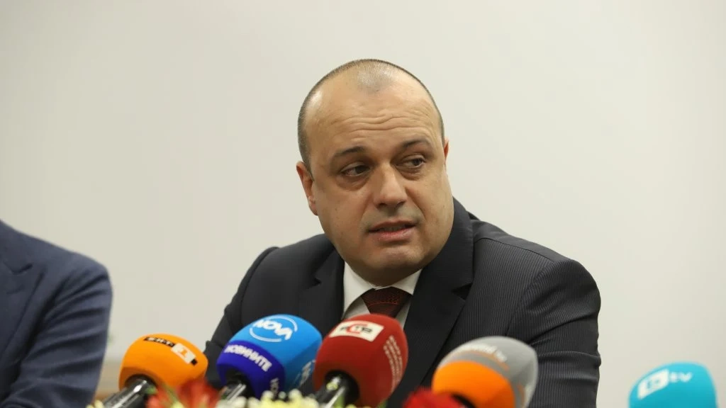 Проданов: Премахването на ограниченията за влизане в България е изключително важно