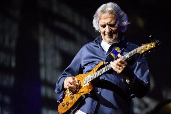 Джаз легендата Джон Маклафлин открива фестивала A to Jazz през юли в София