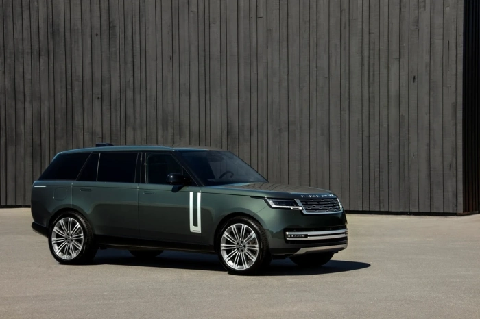 Луксът винаги е на мода – Автосалон София 2022 