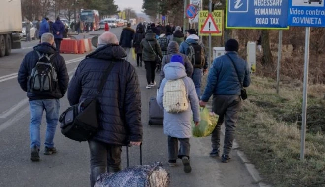 Някои бежанци може да останат в хотелите, държавата ще дава 15 лв. на ден
