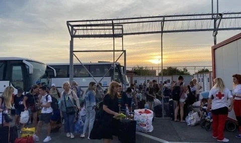 Около 2000 души трябва да напуснат хотелите във Варненска област