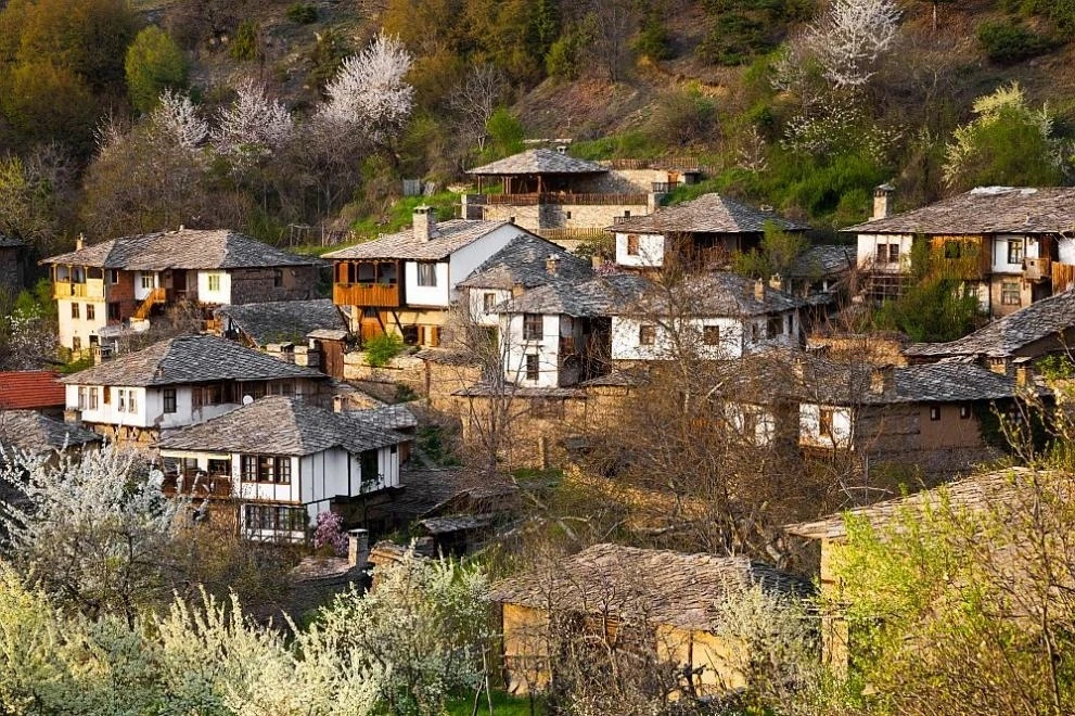 Мними украинци мамят по селата