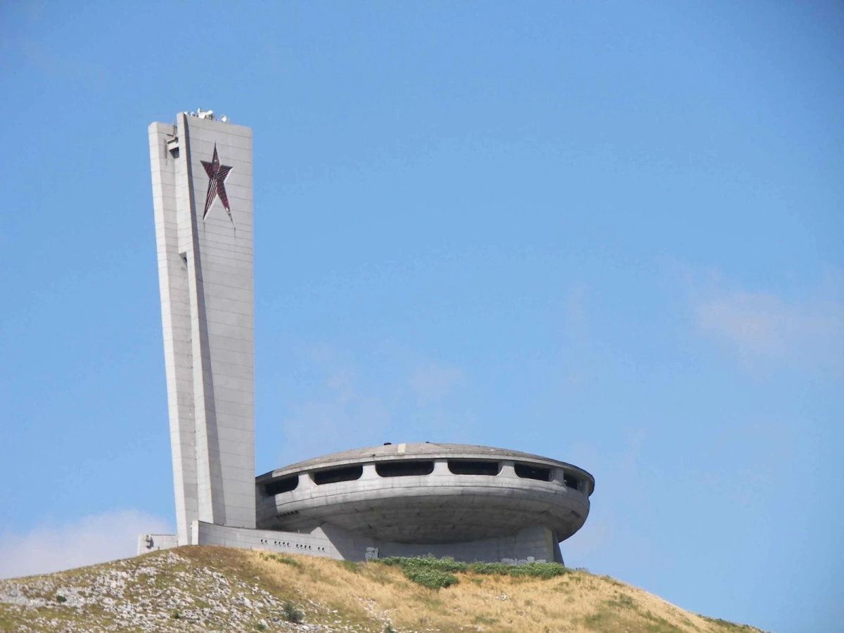 Министерството на културата ще отпусне 388 хиляди лв. за отваряне на Бузлуджа за посетители