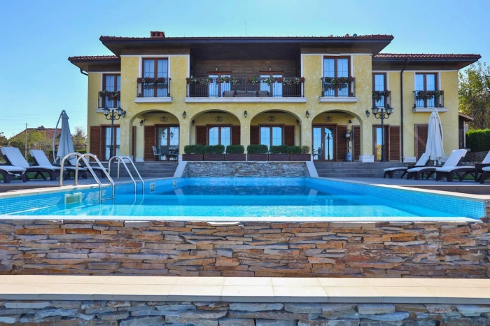 Villa del Sole привлича туристи заради близостта си до София 