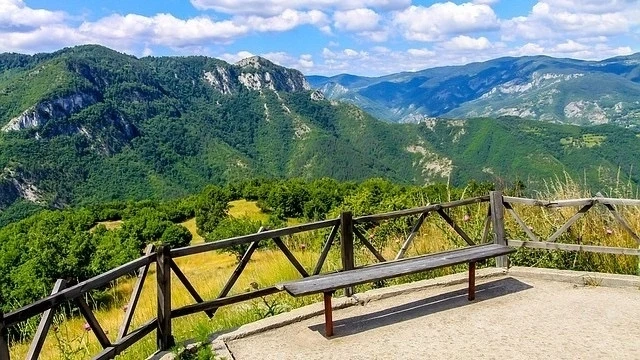 Туризмът в страната показва признаци на възстановяване