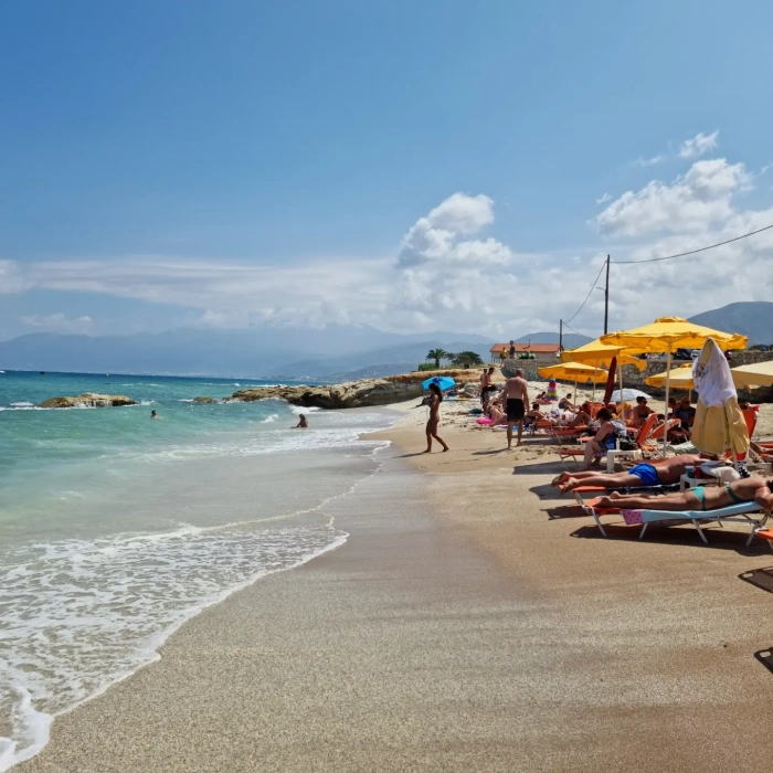 Хотел Hersonissos Village на Крит впечатлява българите с уникални гледки