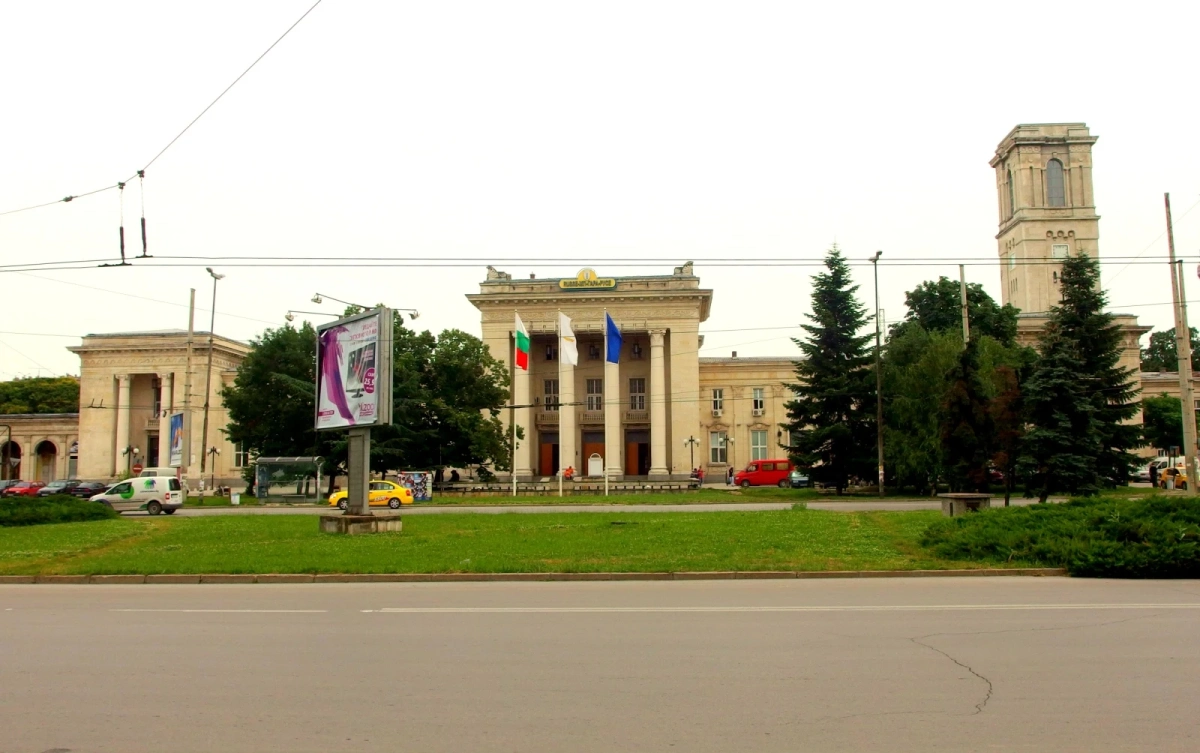 Най-красивите ЖП гари в България