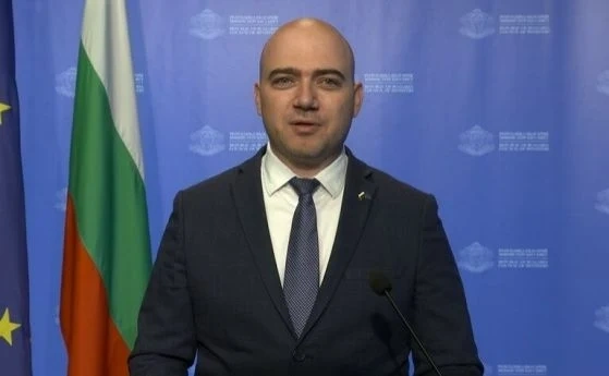 Министърът на туризма: България се грижи най-добре за украинските бежанци