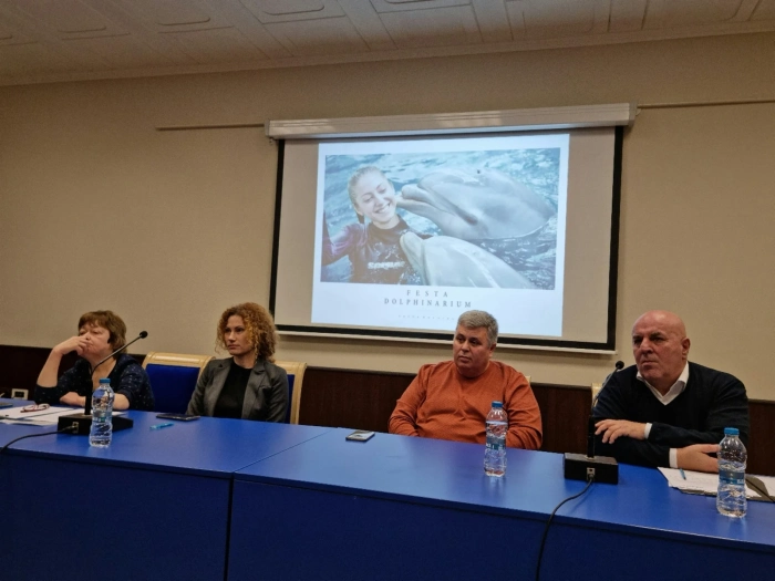 Обществеността във Варна подкрепя  разширението на Делфинариума