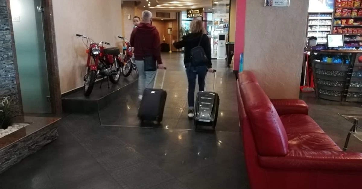 Хотелиери очакват плащанията си за настанените бежанци
