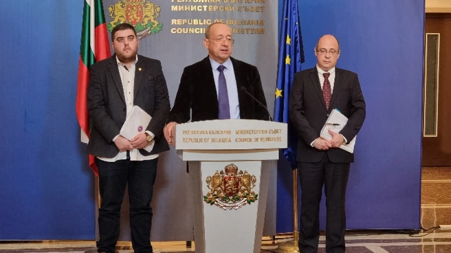 Кабинетът удвоява командировъчните