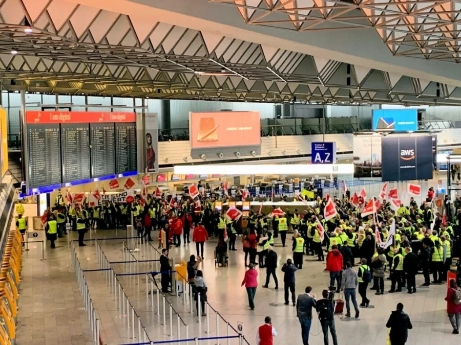 Стачки в транспорта блокират Европа 