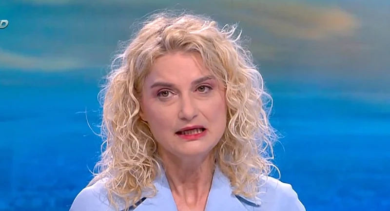 Туристическият сектор поиска оставката на Зарица Динкова и отказа да плува в една лодка с нея