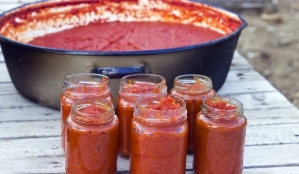 С аромат на домашна лютеница: Най-вкусният фестивал предстои в Благоевградско