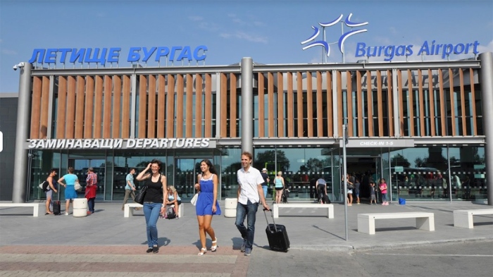 Летище Бургас е затворено от днес за планови дейности по пистата преди началото на лятото