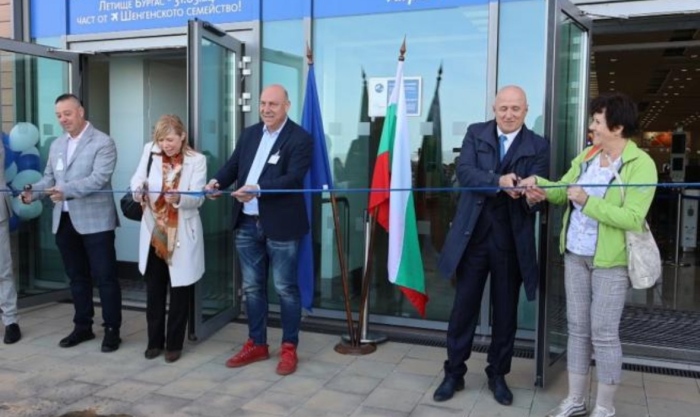 С полети от Краков на Летище Бургас кацнаха първите туристи по Шенген