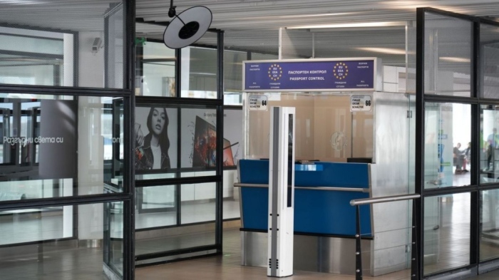 Храна, напитки и хотел при отмяна или закъснял полет и в Шенген