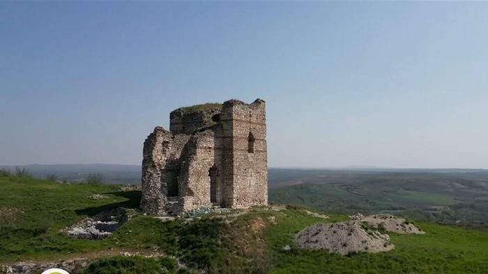 Вижте самотната кула в Сакар, където цар Калоян разбива кръстоносците