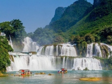 Виетнам си върна туристическата слава с 6,2 млн. туристи за 4 месеца