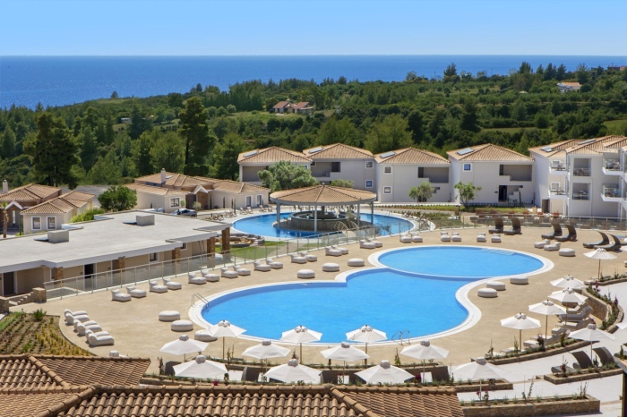 Луксозният Ajul Luxury Hotel & Spa Resort на Халкидики открива сезона и очаква българите