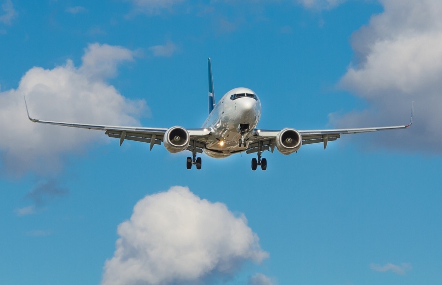Испания глоби със 150 млн. евро четири нискотарифни авиокомпании заради злоупотреби с такси за багаж