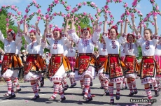 Над 3500 туристи са участвали в шествието за Празника на розата в Казанлък