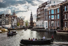 Броят на туристите в Амстердам достигна нов рекорд