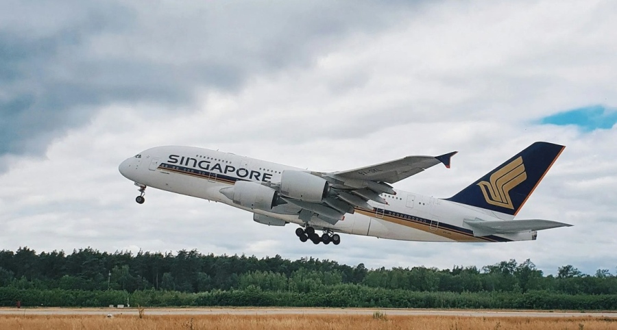 Singapore Airlines обезщетява пътници от полета, засегнат от тежка турбуленция