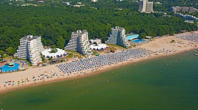 РЗИ не препоръчва къпането в морето край Албена и Кранево заради замърсяване