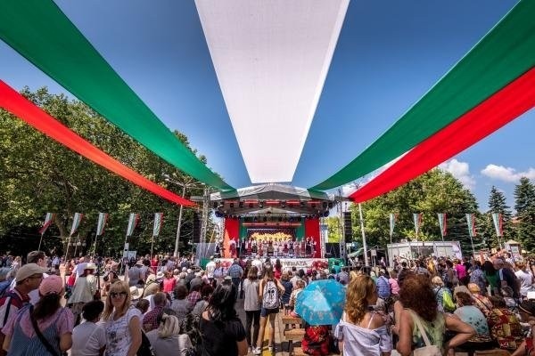 Хиляди туристи се очакват за празника на черешата в Кюстендил