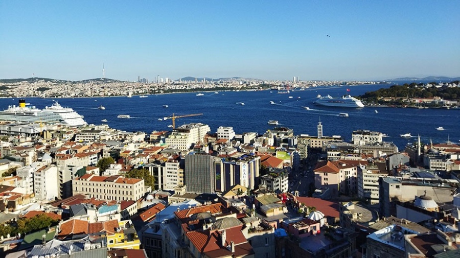 Близо 7 милиона чуждестранни туристи посетиха Истанбул за 5 месеца