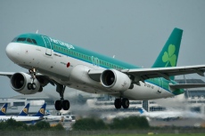Ирландската авиокомпания Ер Лингъс отменя още 76 полета заради трудов спор с пилотите си