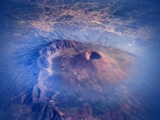 Вулканът Етна с огнен спектакъл след 4 години пауза