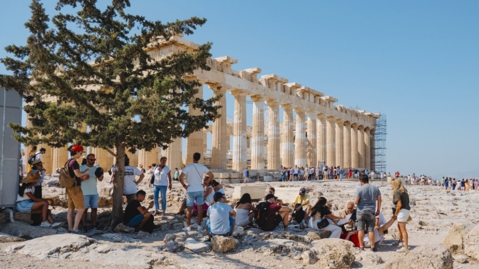 Гърция предупреждава туристите да не стоят на слънце
