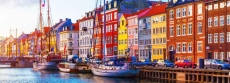 Копенхаген предлага награди за туристите, докато други градове в ЕС ги ограничават