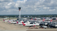 Още авиокомпании и летища отменят полети или обявяват закъснения