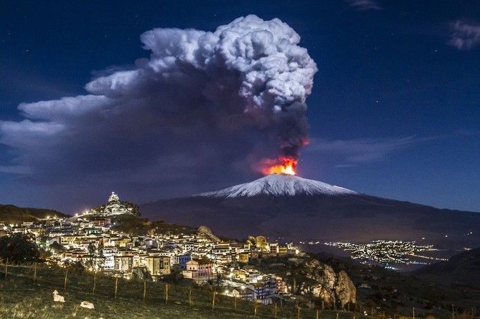 Полетите до Катания са отменени заради изригването на Етна