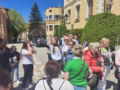 Първата организирана група от испански туристи посети Котел