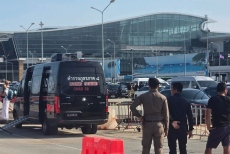 Полицията открила бомби на летището в Пукет