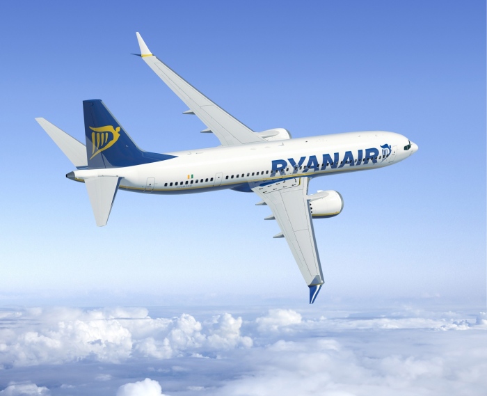 Ryanair ще увеличи размера на безплатния ръчен багаж