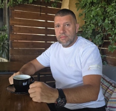 България трябва да рекламира там, където са туристите – а не там, където са дипломатите
