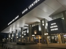 Безплатен интернет в седем големи гари в страната